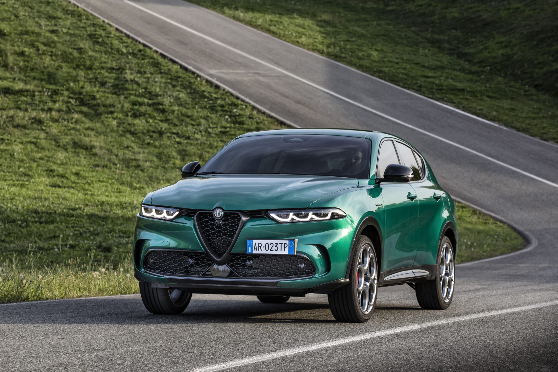 Første Alfa Romeo Tonale PHEV redder ikke italienerne